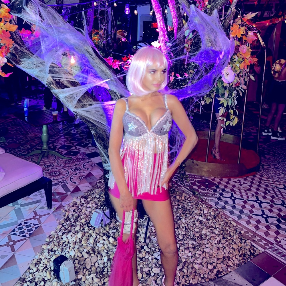 Alice Ayres from film Closer Halloween costume